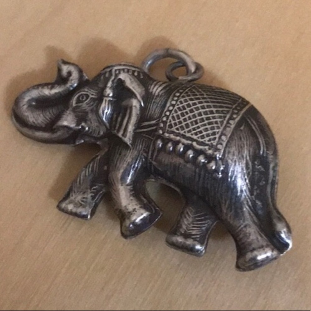 Elephant charm